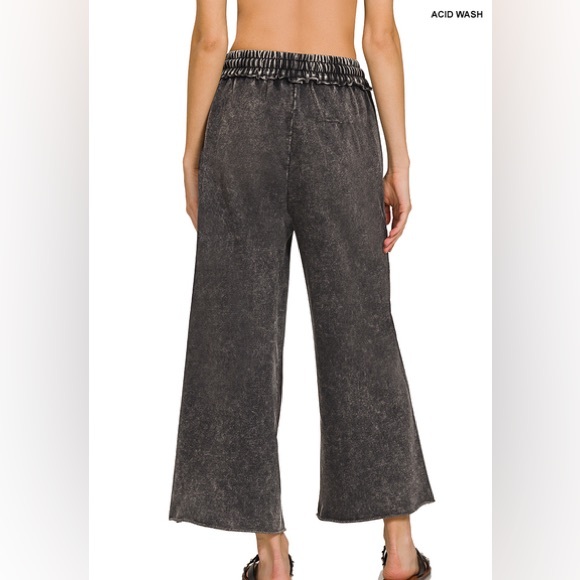 #185 New! Acid Wash Cotton Cropped Sweats - Picture 3 of 3